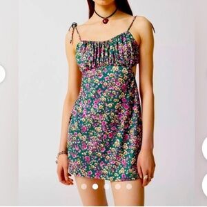 Urban Outfitters Floral Open Back Dress. Size L